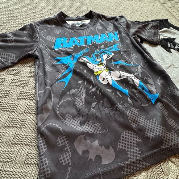 Batman Tee Bundle ~ 6/7 Small - Picture 2 of 10